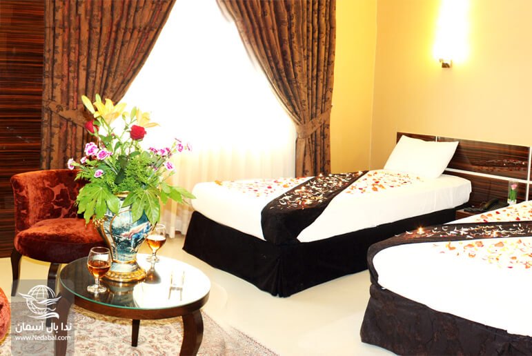 تور مشهد هتل منجی